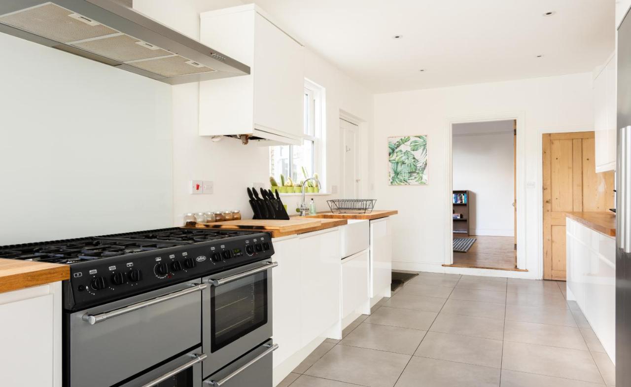 The Magdalene Cottage - Modern & Comfortable 4Bdr Family Home CBG Exterior foto